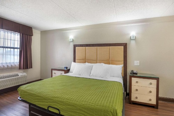 Days Inn by Wyndham Richmond/South image 21