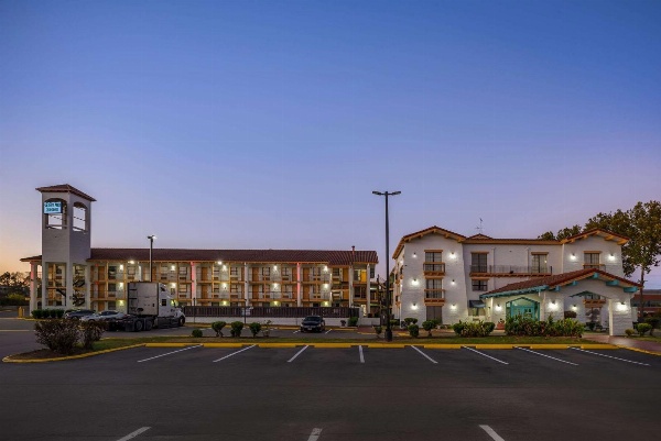 Days Inn by Wyndham Richmond/South image 7